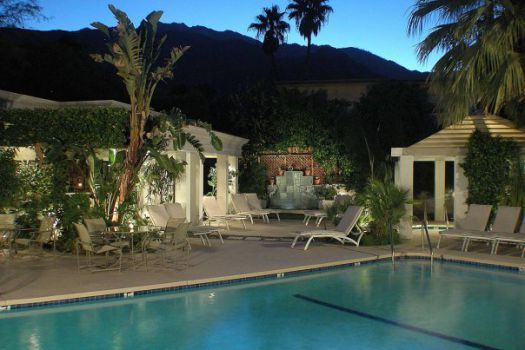 Sandstorm reccomend lesbian friendly hotels palm springs